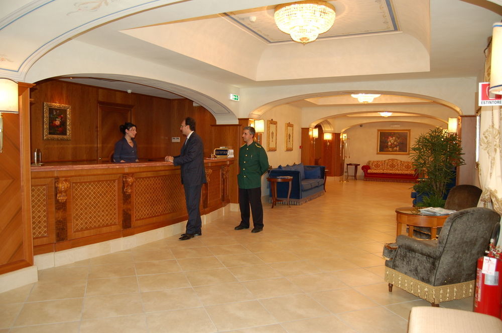Grand Hotel Helio Cabala Marino Dış mekan fotoğraf