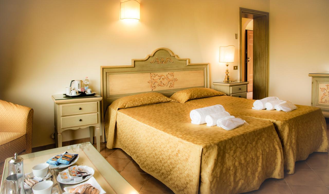 Grand Hotel Helio Cabala Marino Dış mekan fotoğraf